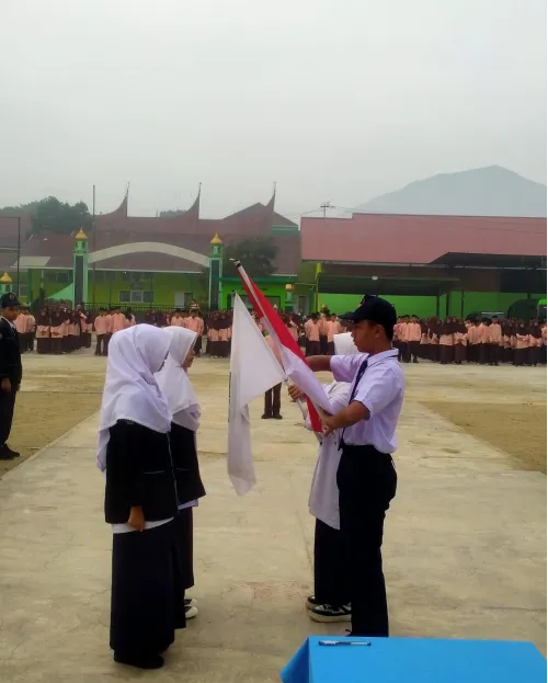 OSIM MTsN 2 Bukittinggi periode 2025-2026 Dilantik